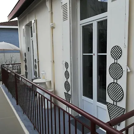 דירה De Charme Tivoli